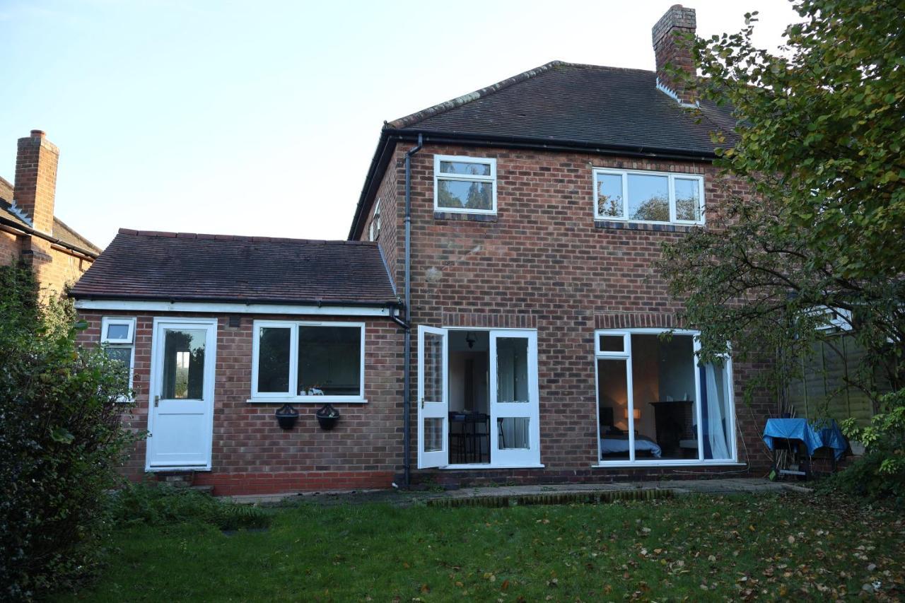 Spacious 4 Bed Home Near Nec, Jlr & Airport Parking For 3 Cars Ideal For Contractors! Solihull Exteriör bild