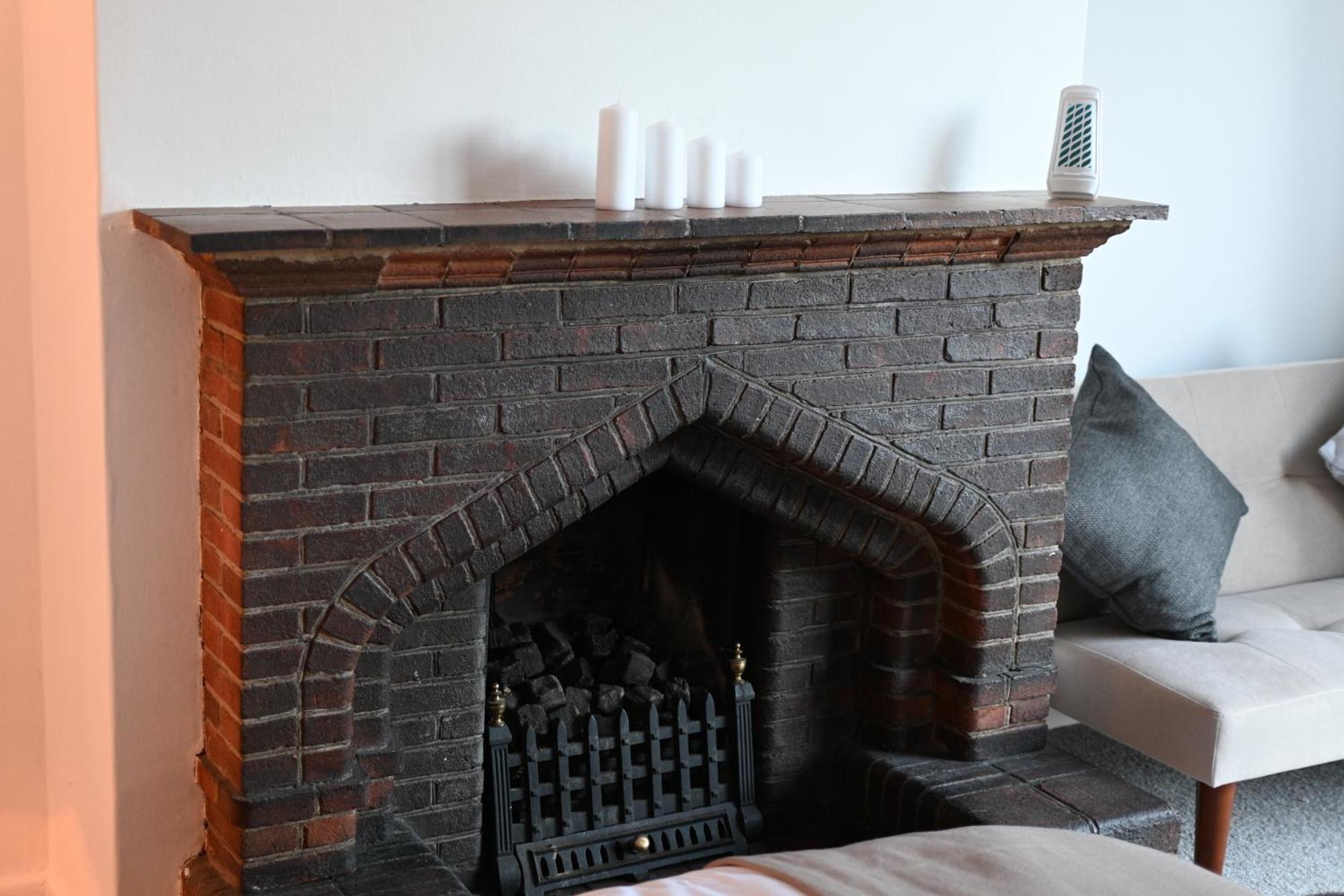 Spacious 4 Bed Home Near Nec, Jlr & Airport Parking For 3 Cars Ideal For Contractors! Solihull Exteriör bild
